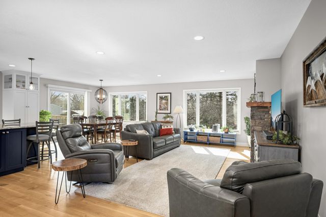 9845 Colorado Circle, Bloomington, MN 55438