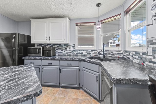 158 NIGHTINGALE CIRCLE, Ellenton, FL 34222