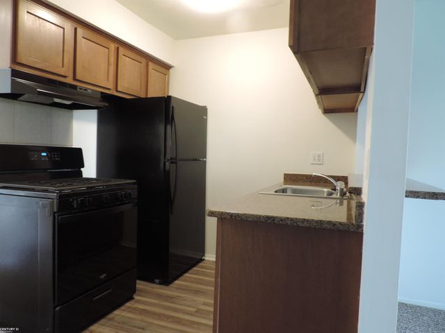 8432 Hickory Drive, Sterling Heights, MI 48312