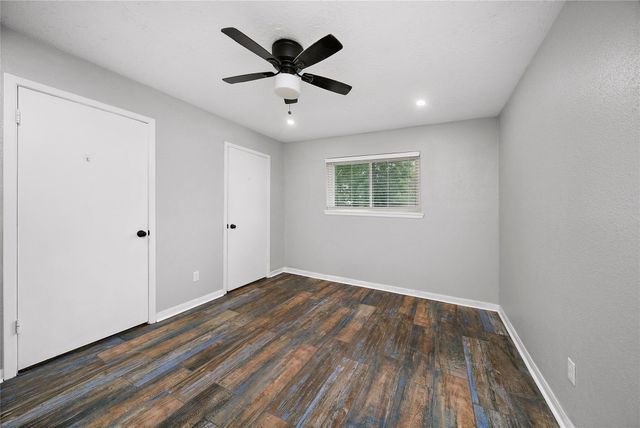 2907 Heritage House Drive, Webster, TX 77598