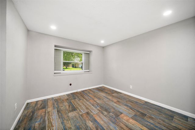 2907 Heritage House Drive, Webster, TX 77598