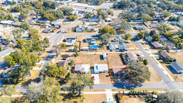 5910 10 TH STREET, Zephyrhills, FL 33542