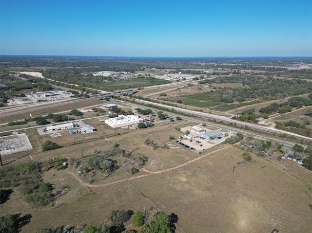 204 King Dr, Columbus, TX 78934