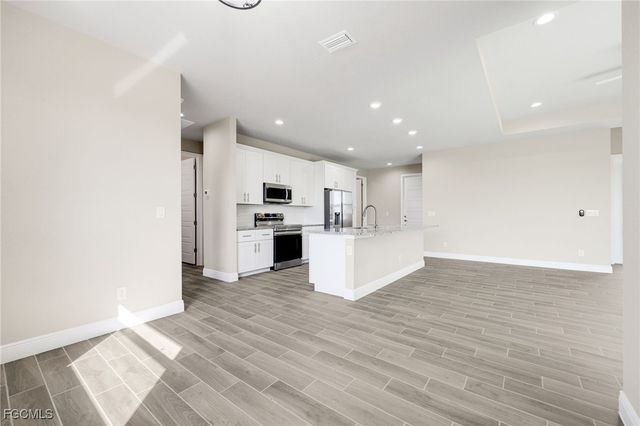 1346 Radio LOOP, Labelle, FL 33935