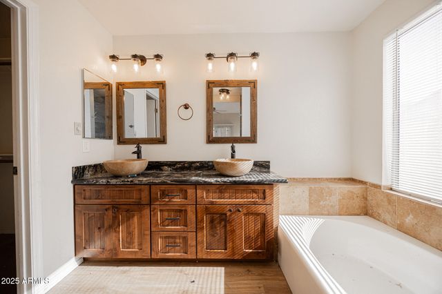 6347 W PUGET Avenue, Glendale, AZ 85302