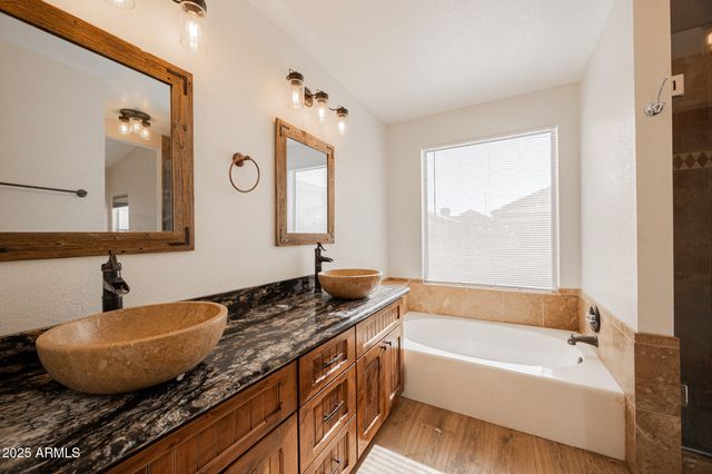 6347 W PUGET Avenue, Glendale, AZ 85302