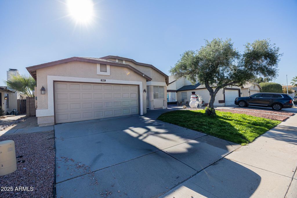 6347 W PUGET Avenue, Glendale, AZ 85302