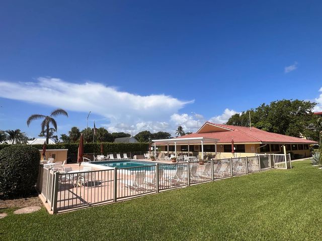 2601 NE 14th Street 340, Pompano Beach, FL 33062