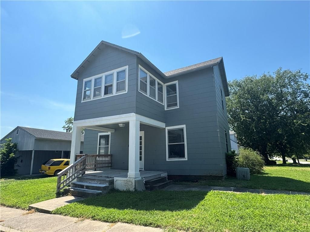 428 Broad Street, Warrensburg, MO 64093