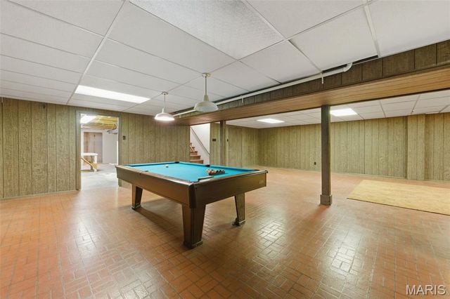 537 Huntercreek Ridge Court, Des Peres, MO 63131