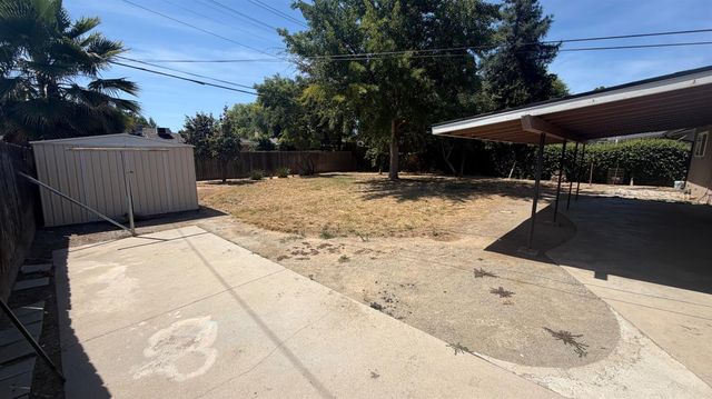5677 N Millbrook Avenue, Fresno, CA 93710
