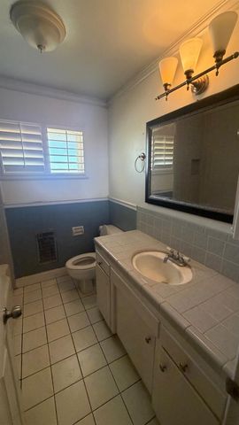 5677 N Millbrook Avenue, Fresno, CA 93710