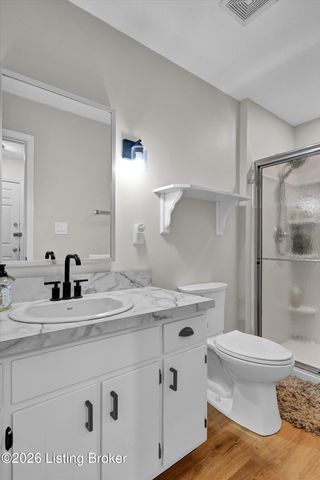 3822 Carriage Hill Dr, Crestwood, KY 40014