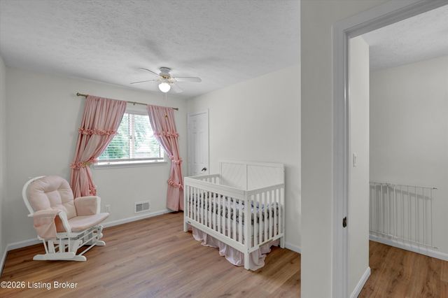 3822 Carriage Hill Dr, Crestwood, KY 40014