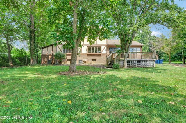 3822 Carriage Hill Dr, Crestwood, KY 40014