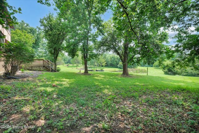 3822 Carriage Hill Dr, Crestwood, KY 40014