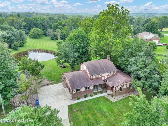 3822 Carriage Hill Dr, Crestwood, KY 40014