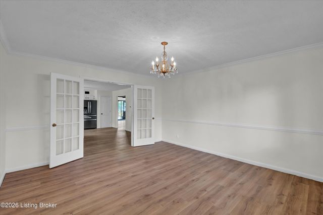 3822 Carriage Hill Dr, Crestwood, KY 40014
