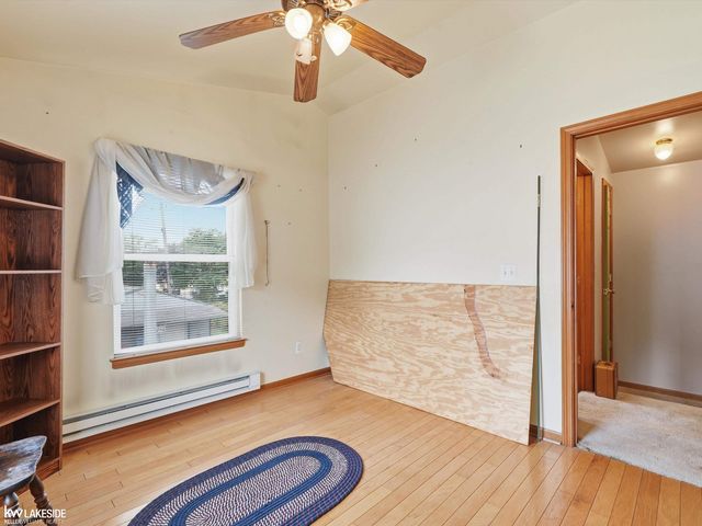 19039 Deering, Livonia, MI 48152