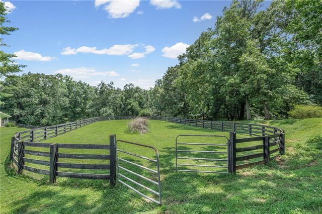 4634 Highland Circle, Gainesville, GA 30506