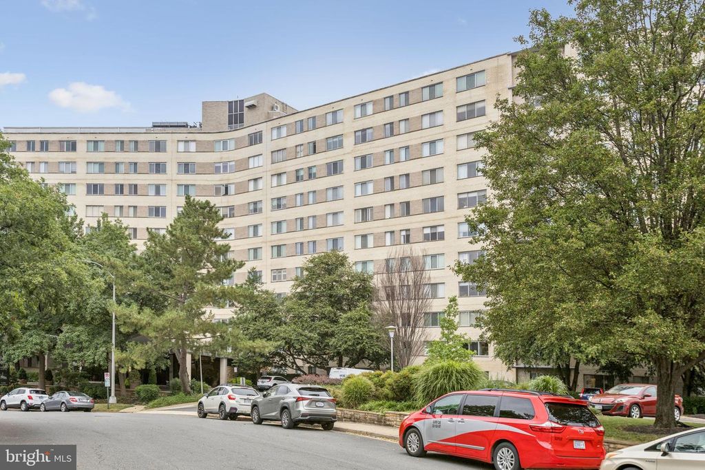 1200 N NASH ST #565, Arlington, VA 22209