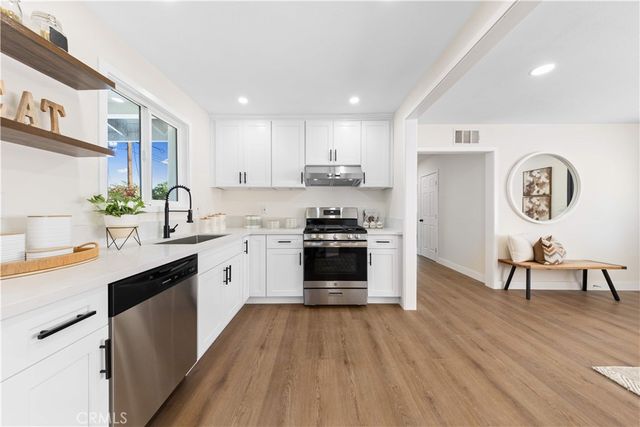 38638 Carolside Avenue, Palmdale, CA 93550