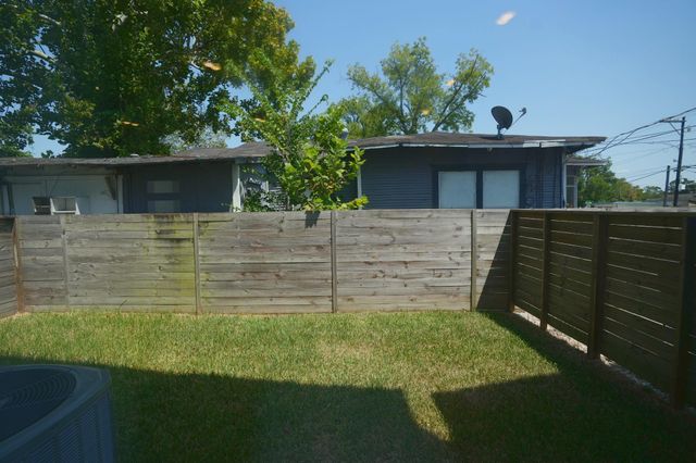 7006 Emma Lou Street, Houston, TX 77088