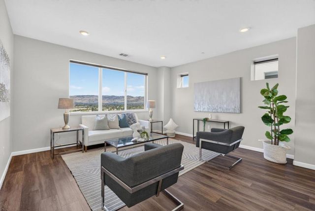 319 Agustin Narvaez Street, San Jose, CA 95136