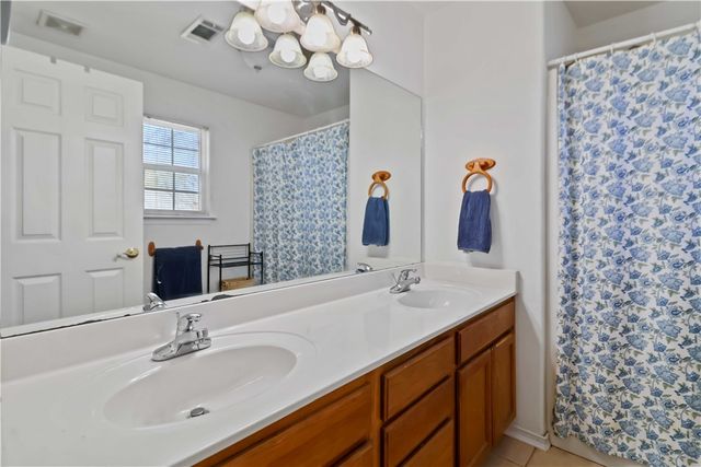 180 Quincy Avenue, Lincoln, AR 72744