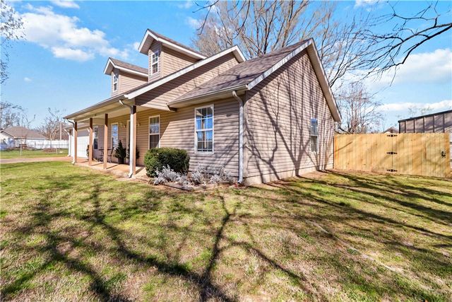 180 Quincy Avenue, Lincoln, AR 72744