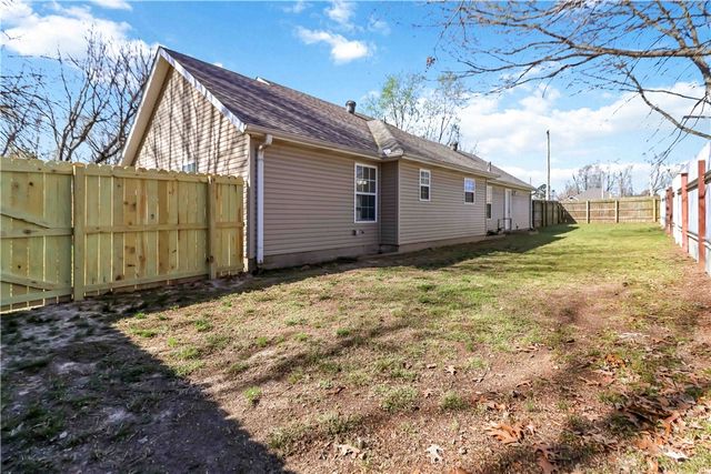 180 Quincy Avenue, Lincoln, AR 72744