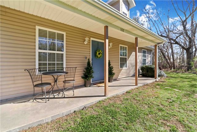 180 Quincy Avenue, Lincoln, AR 72744