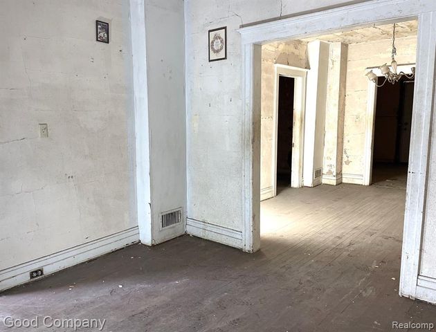 4737 Fischer Street, Detroit, MI 48214