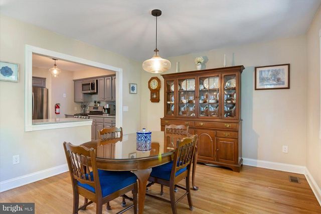23 ROCK CREEK WOODS DR, Lambertville, NJ 08530