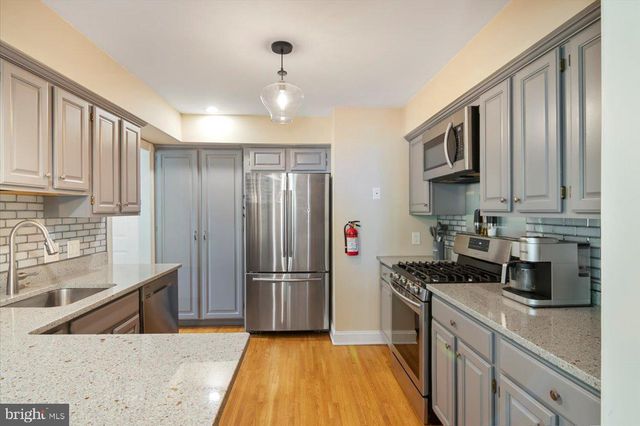 23 ROCK CREEK WOODS DR, Lambertville, NJ 08530