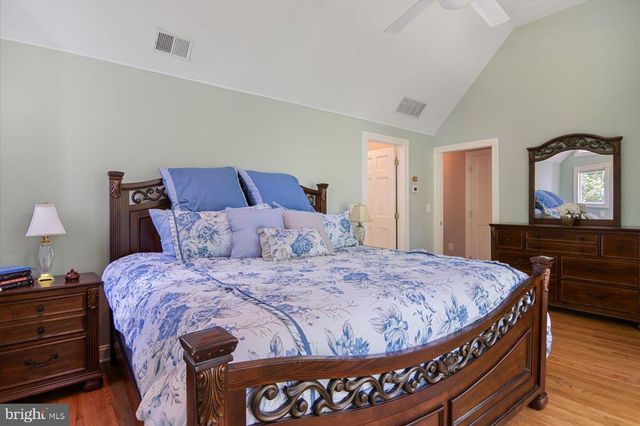 23 ROCK CREEK WOODS DR, Lambertville, NJ 08530