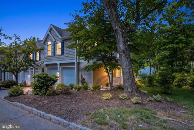 23 ROCK CREEK WOODS DR, Lambertville, NJ 08530