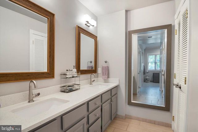 23 ROCK CREEK WOODS DR, Lambertville, NJ 08530