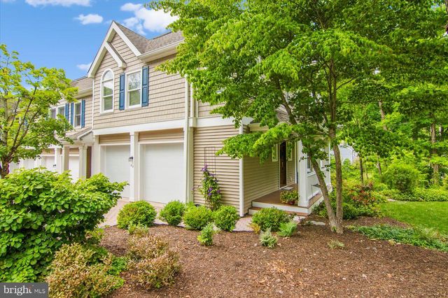 23 ROCK CREEK WOODS DR, Lambertville, NJ 08530