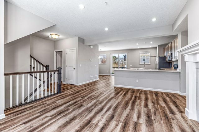 2189 Gateway Hill Road, North Saint Paul, MN 55109