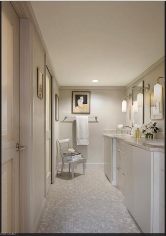 6585 Nicholas BLVD 1105, Naples, FL 34108