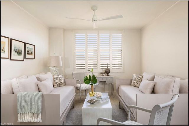 6585 Nicholas BLVD 1105, Naples, FL 34108