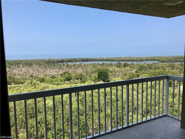 6585 Nicholas BLVD 1105, Naples, FL 34108