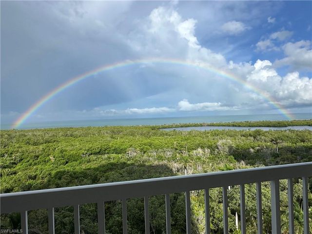 6585 Nicholas BLVD 1105, Naples, FL 34108