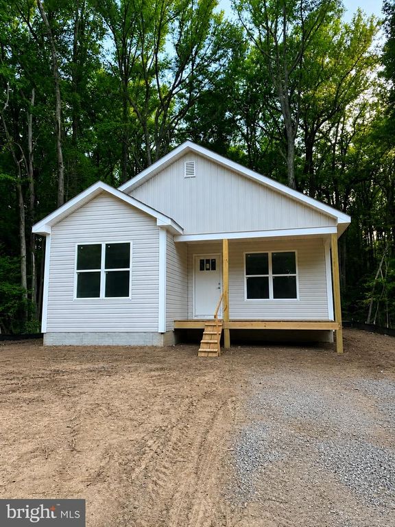 803 ALBROUGH BLVD, Colonial Beach, VA 22443