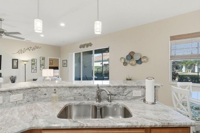 4033 PHOENICIAN WAY, Winter Haven, FL 33884