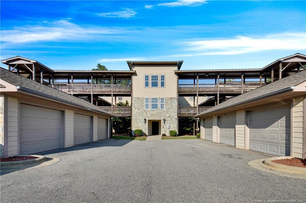 1611 Bluffside Drive 301, Fayetteville, NC 28312