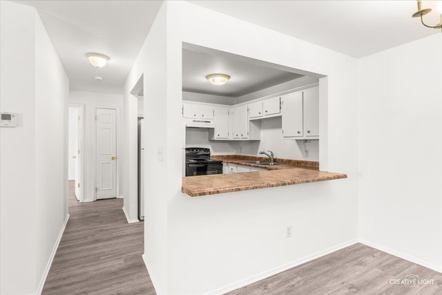 594 Somerset Lane 7, Crystal Lake, IL 60012