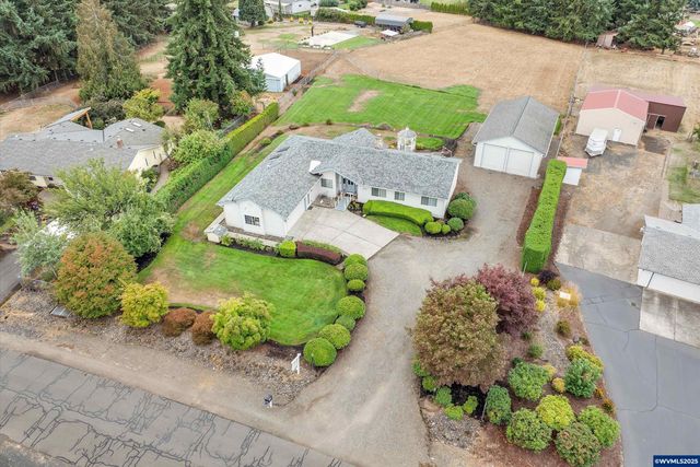 6553 Rippliing Brook SE Dr, Salem, OR 97317