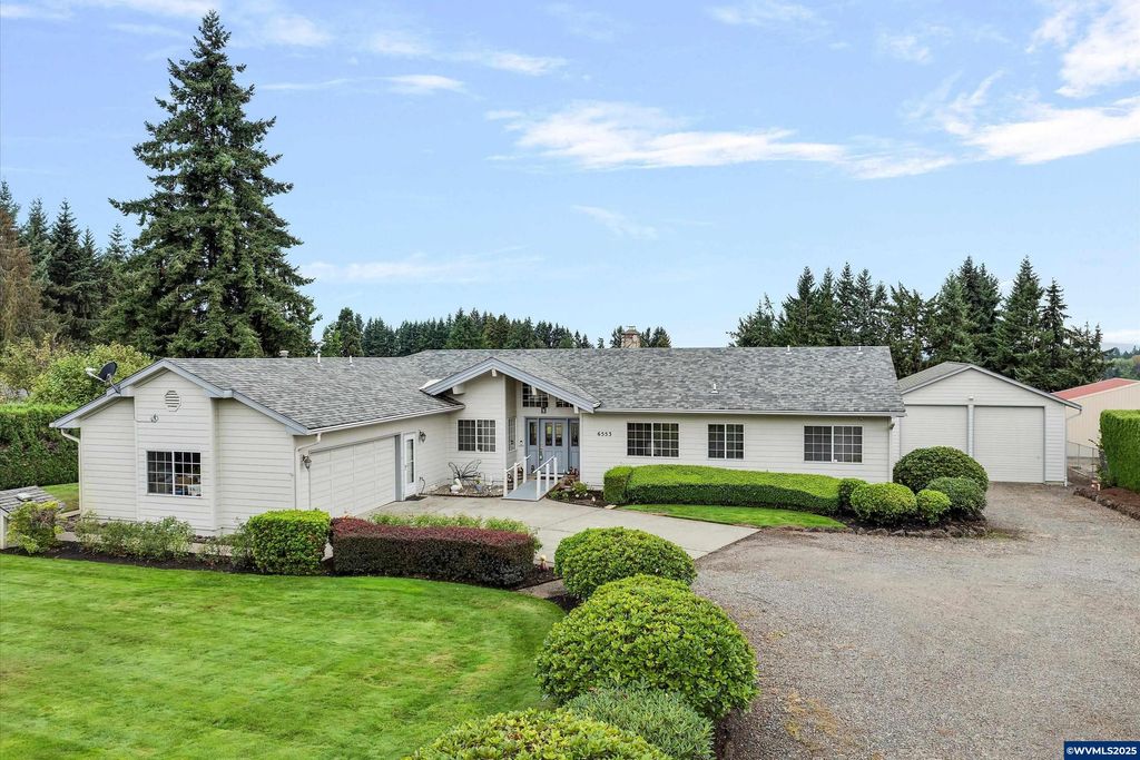 6553 Rippliing Brook SE Dr, Salem, OR 97317